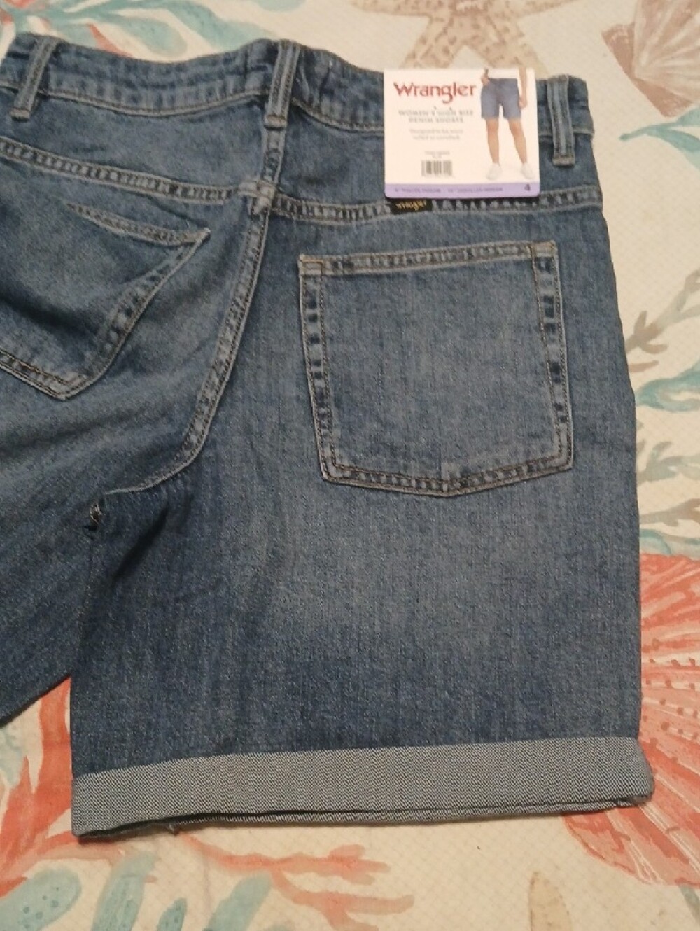 Wrangler Denim Roll Cuff Shorts - Medium Blue Wash - Picture 4 of 7